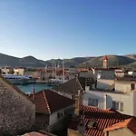 Διαμέρισμα Ivana *