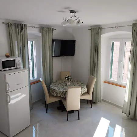 Ivana Apartman