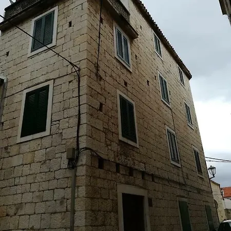 Ivana Apartman Trogir